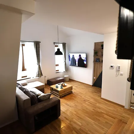 Razvigora - Divcinova Apartment *