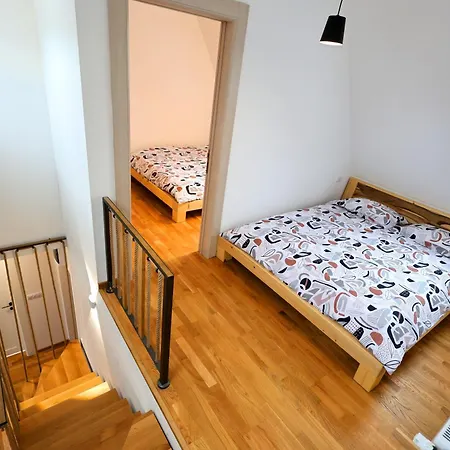 Apartament Razvigora - Divcinova