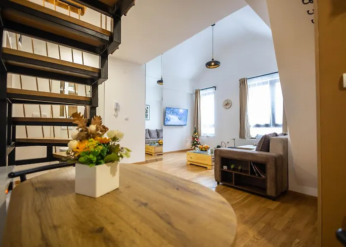 Razvigora - Divcinova Lejlighed