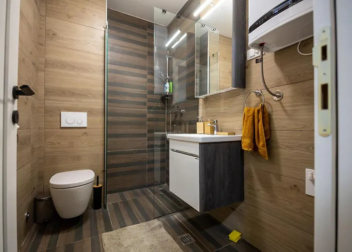 Razvigora - Divcinova Lejlighed